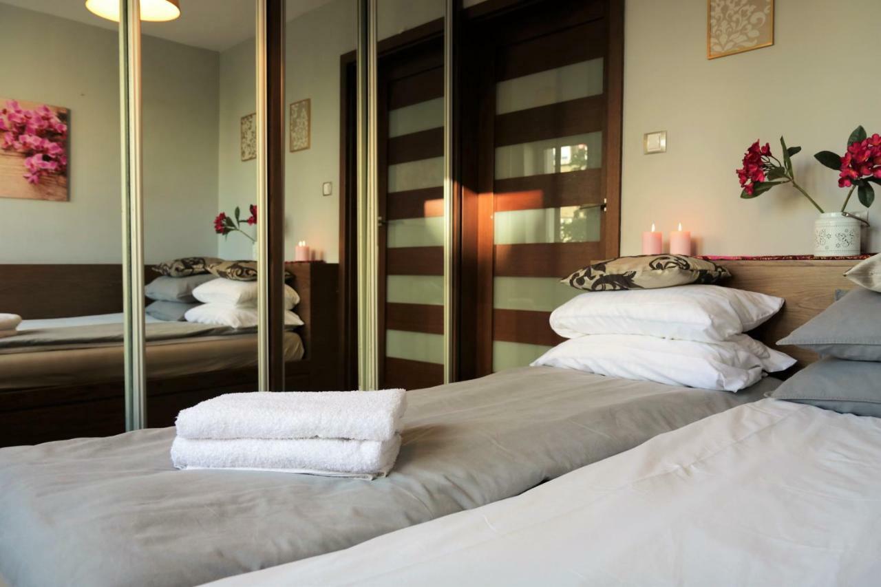 Stylish And Spacious By Cooee Apartments Varsóvia Exterior foto