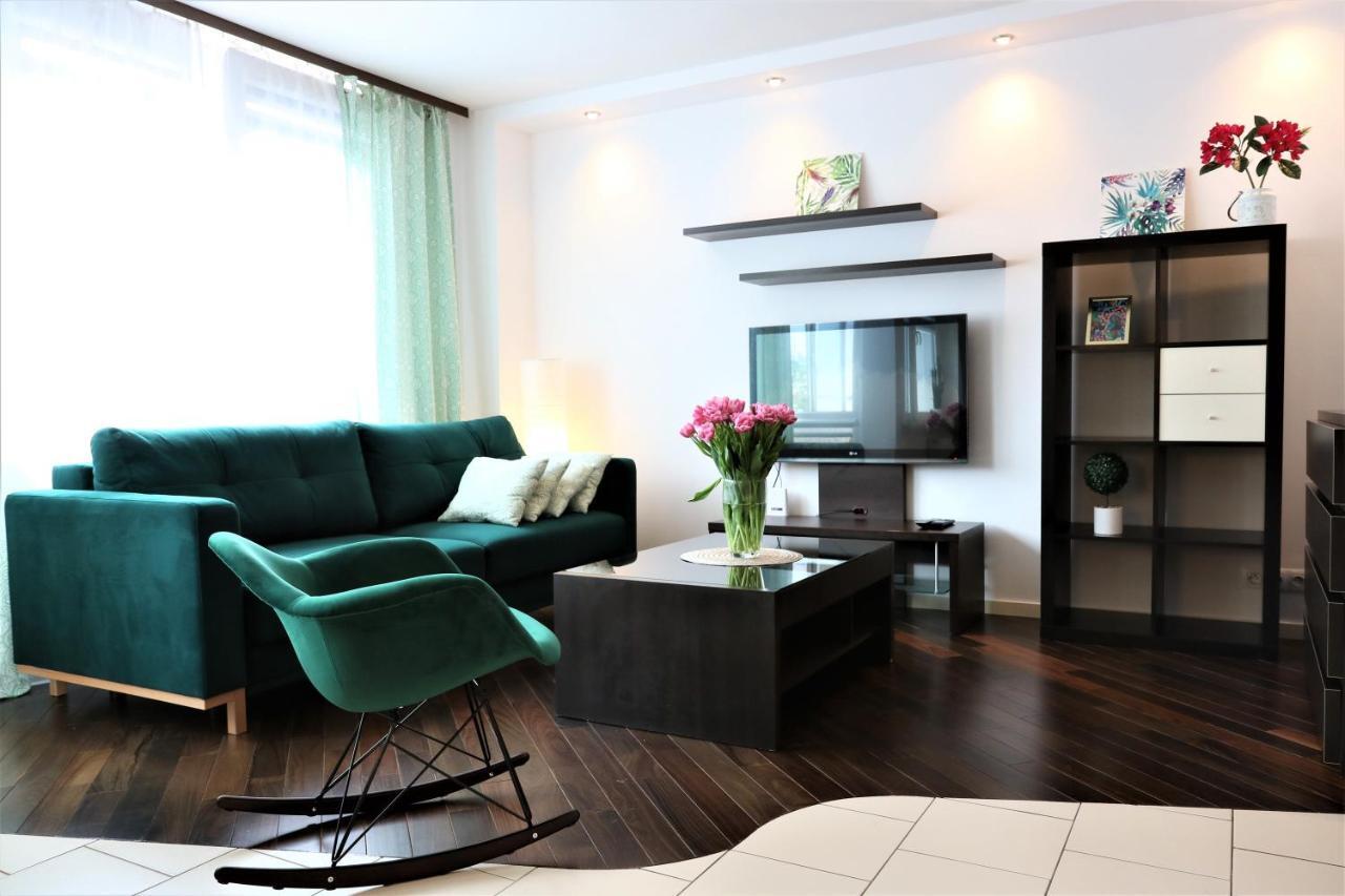 Stylish And Spacious By Cooee Apartments Varsóvia Exterior foto