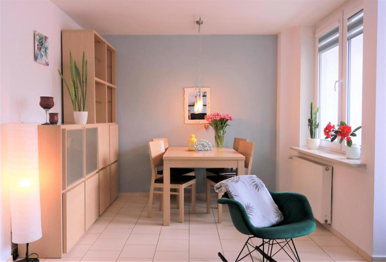 Stylish And Spacious By Cooee Apartments Varsóvia Exterior foto
